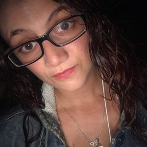 Meet your Posher, Hailey